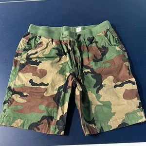 Men’s Premium Survivor Camouflage Shorts